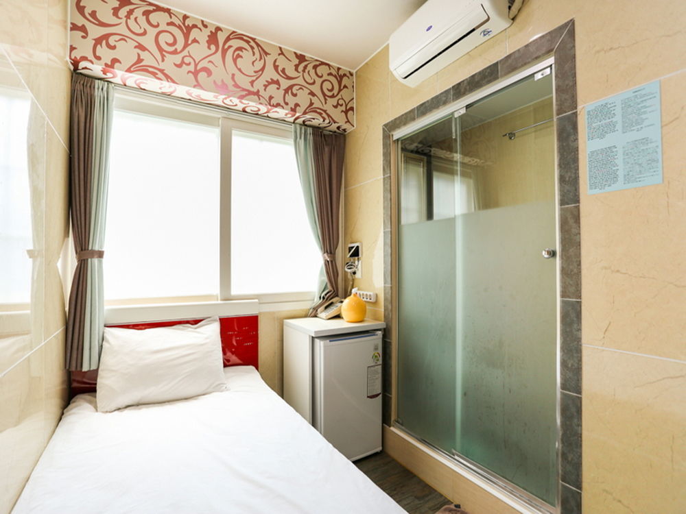 Guesthouse Myeongdong 2 서울특별시 외부 사진